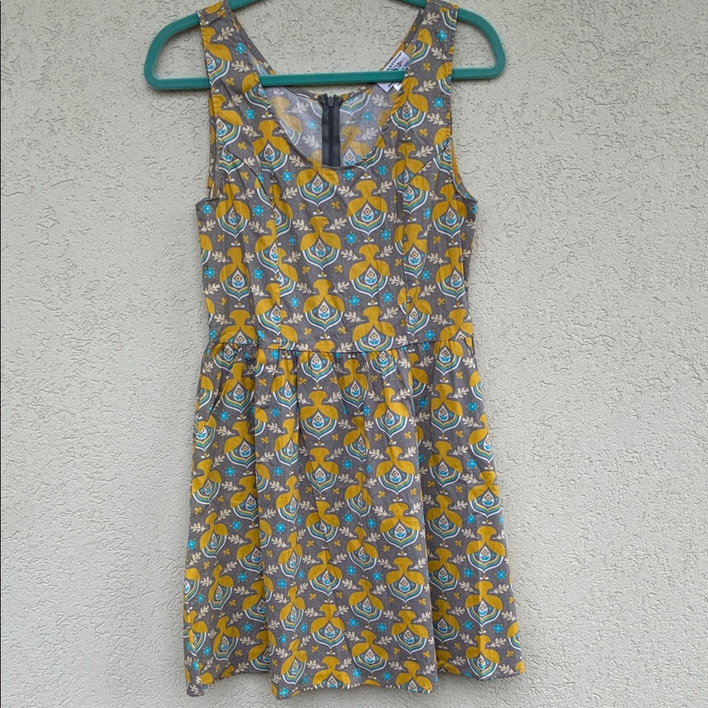 Blue platypus Gray and Yellow print sleeveless dress with deep pockets